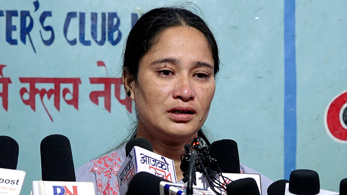 मृतक चेतनकी श्रीमती भारतीले भनिन्– घटना बिर्सन सकेकै छैन, आममाफीले झनै पीडा दियो